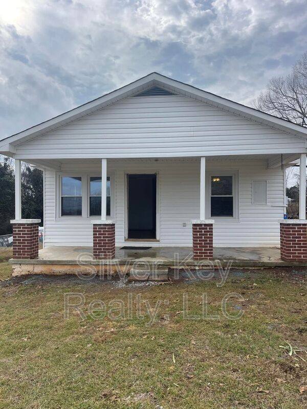 House for rent at 119 County Rd #79, Riceville, TN 37370