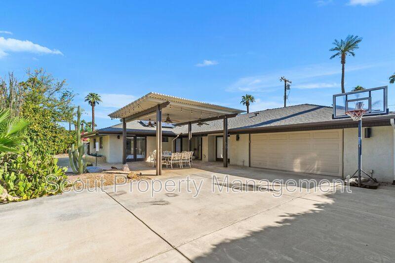 House for rent at 46560 Cameo Palms Dr, La Quinta, CA 92253
