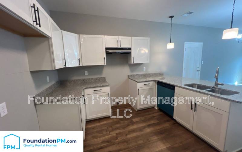 House for rent at 2928 Spottswood Ave, Memphis, TN 38111