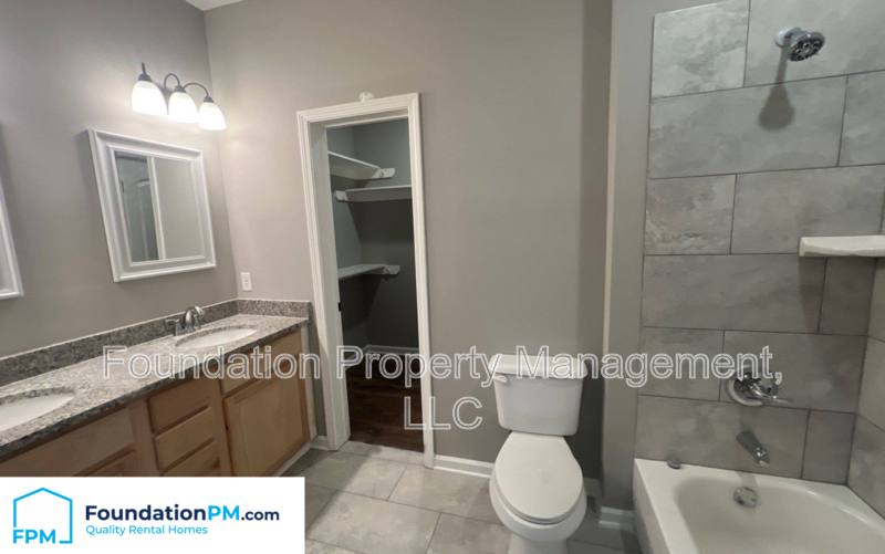 House for rent at 2928 Spottswood Ave, Memphis, TN 38111