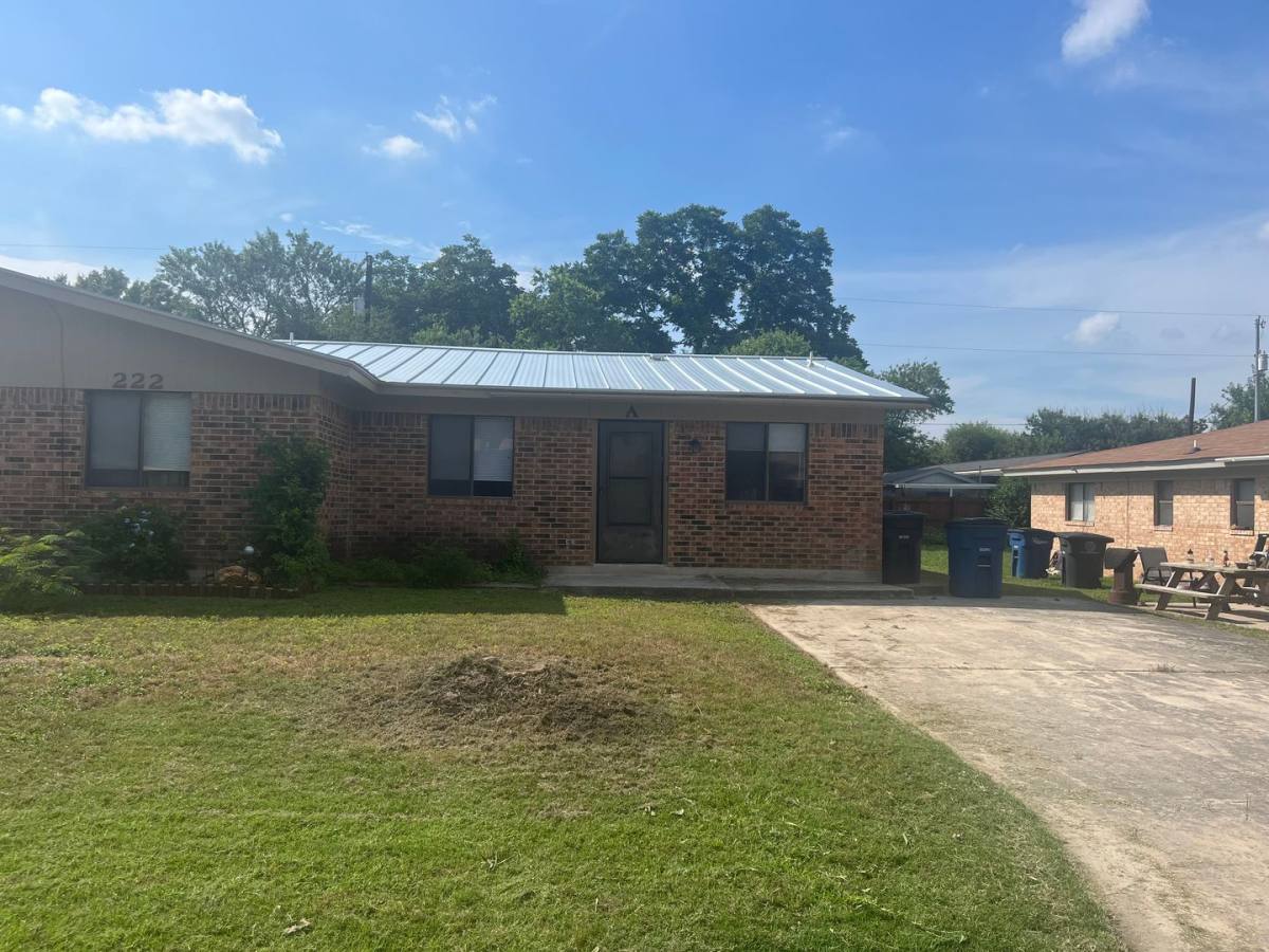 House for rent at 222 Redbud Lane, New Braunfels, TX 78130