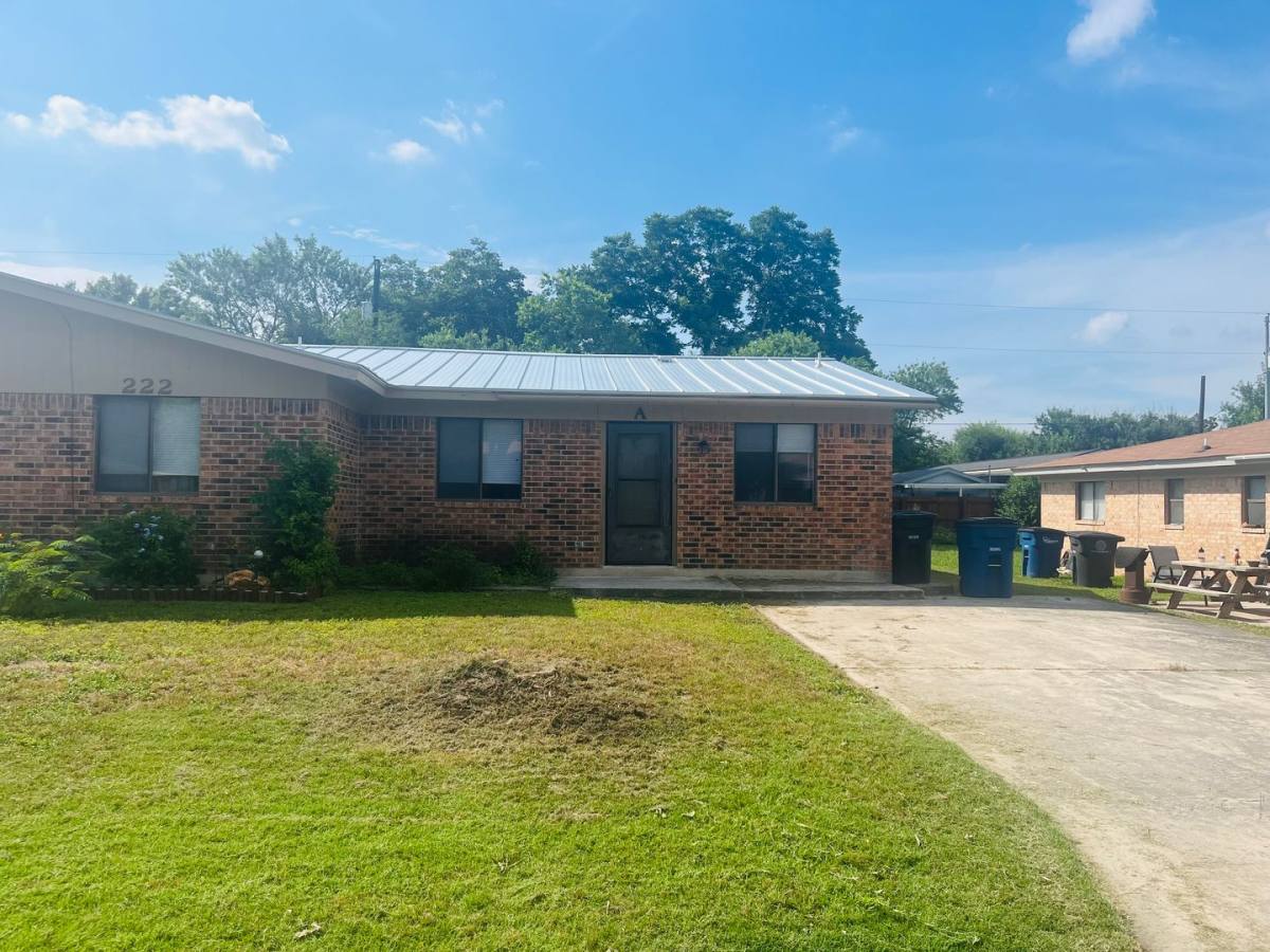 House for rent at 222 Redbud Lane, New Braunfels, TX 78130