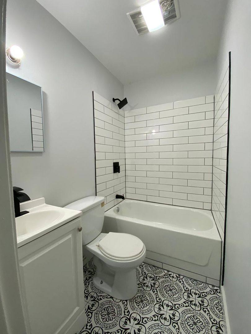 Apartment for rent at 81 W Main St, Meriden, CT 06450