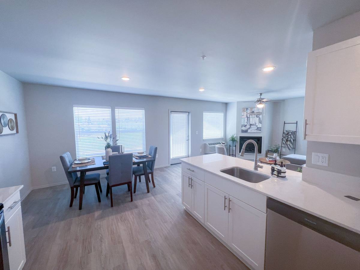 Apartment for rent at 1840 SW 15th St, Redmond, OR 97756