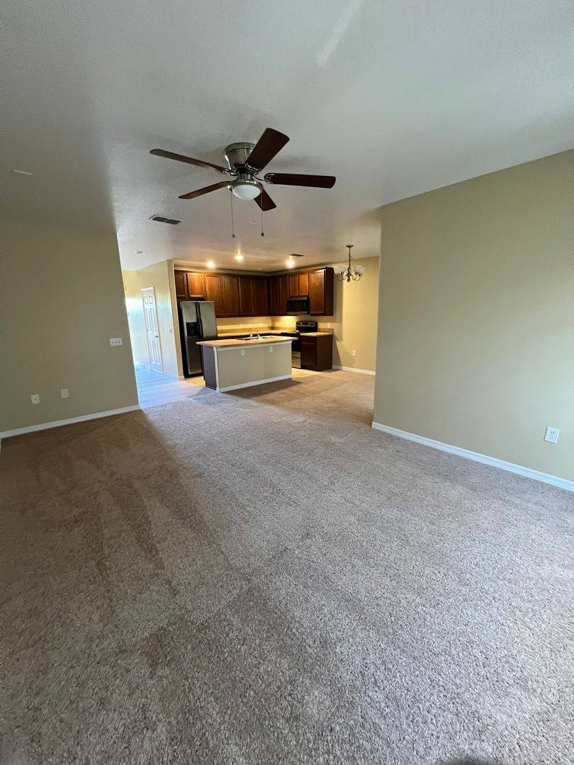 Townhouse for rent at 2202 Seven Oaks Dr, Saint Cloud, FL 34772
