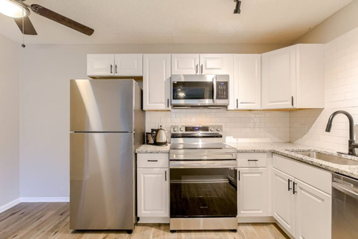 Apartment for rent at 1400 N 38th St, Kansas City, KS 66102
