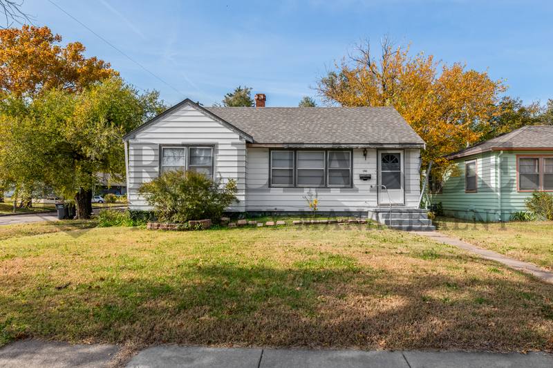 House for rent at 1701 N Floberta Rd, Wichita, KS 67208