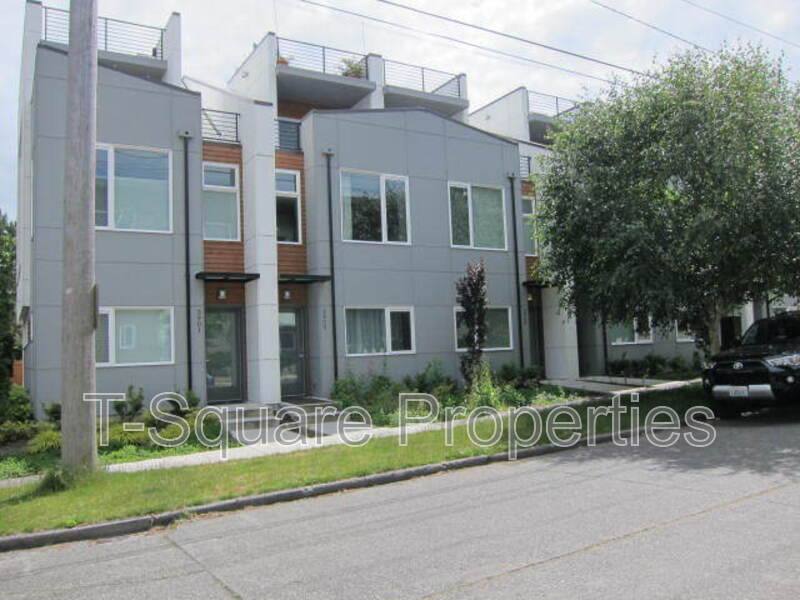 Townhouse for rent at 3905 SW Findlay St, Seattle, WA 98136