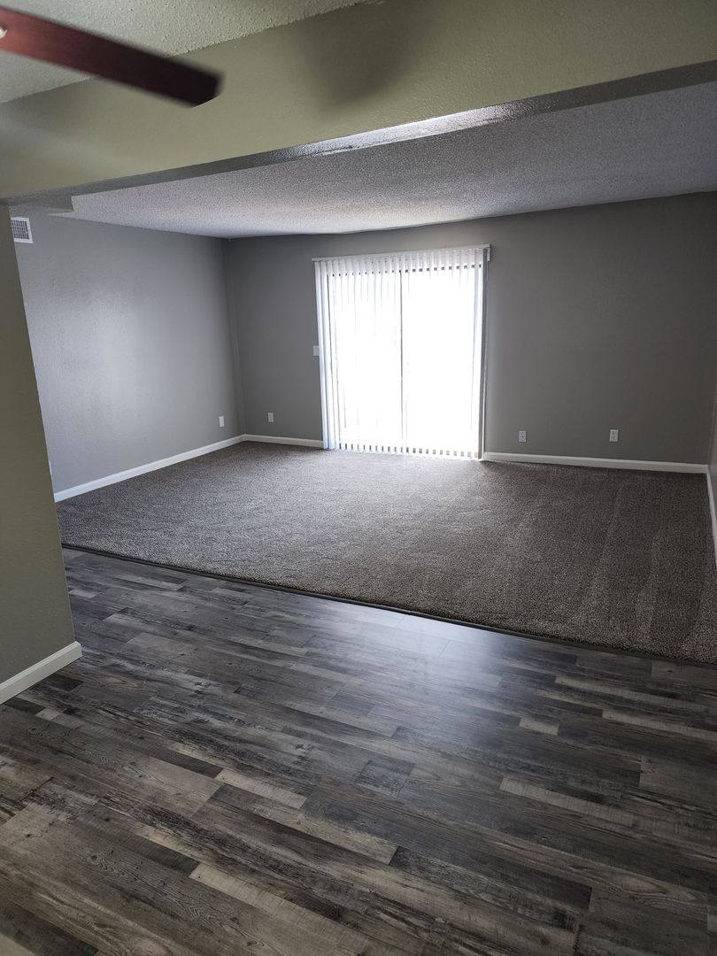 Apartment for rent at 920 S Rock Rd, Wichita, KS 67207