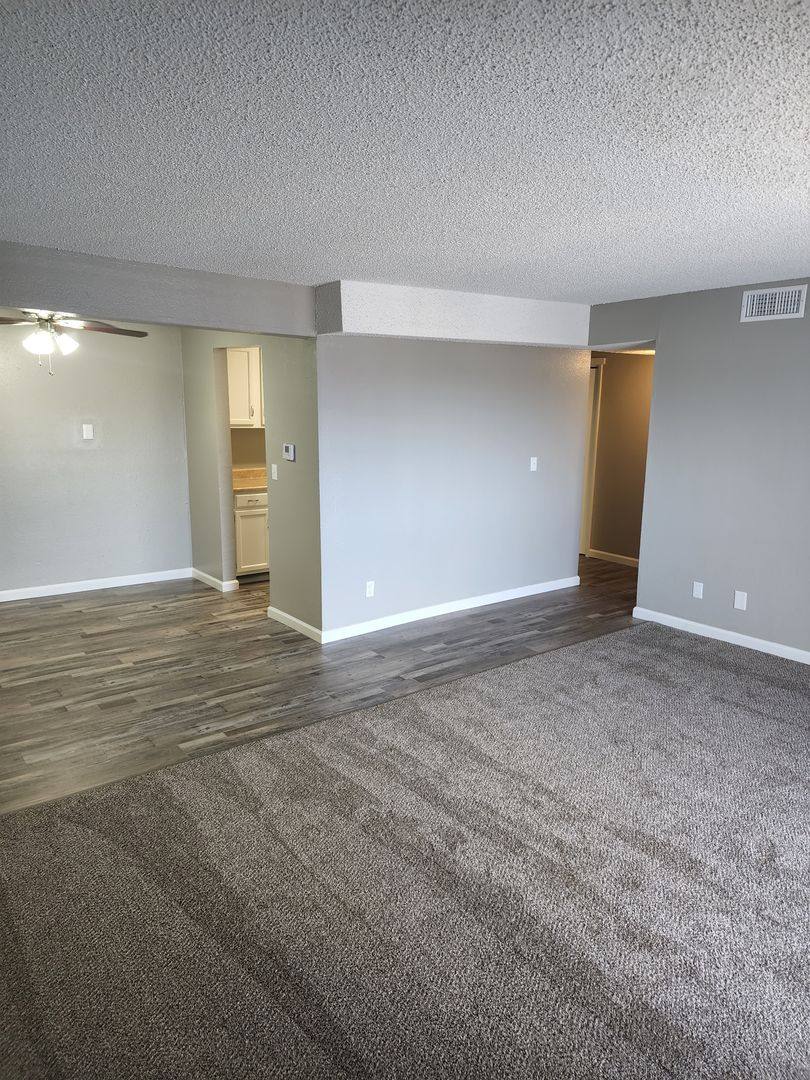 Apartment for rent at 920 S Rock Rd, Wichita, KS 67207