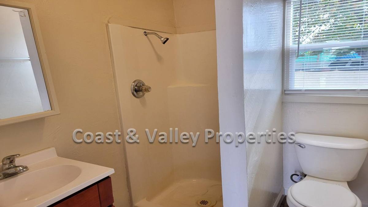 Apartment for rent at 845 El Camino Real N, Salinas, CA 93907
