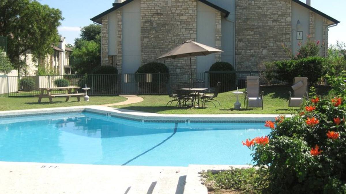 Townhouse for rent at 3601 Willow Springs Rd, Austin, TX 78704