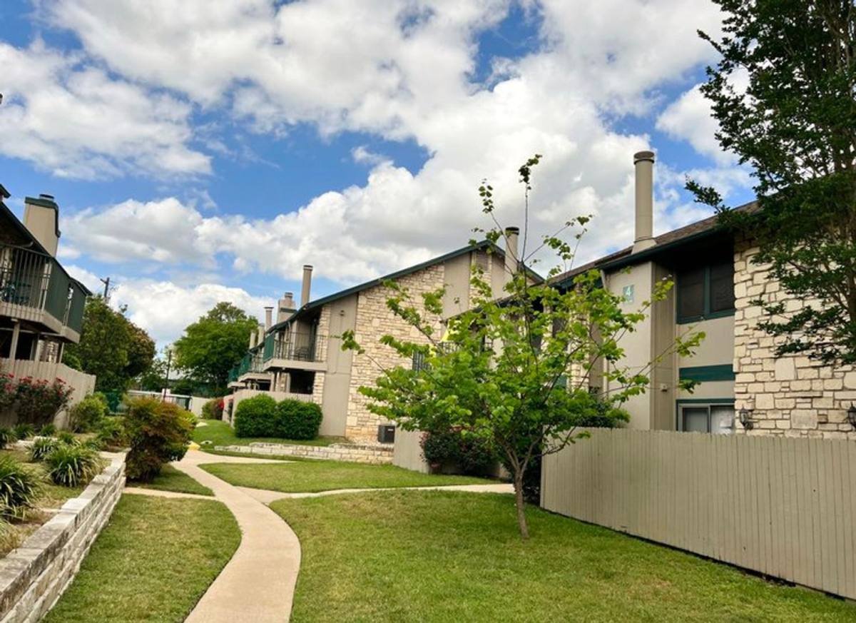 Townhouse for rent at 3601 Willow Springs Rd, Austin, TX 78704