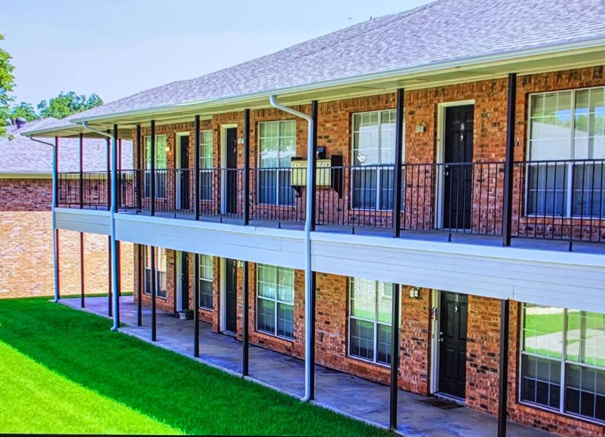 Apartment for rent at 706 W Sycamore St, Denton, TX 76201
