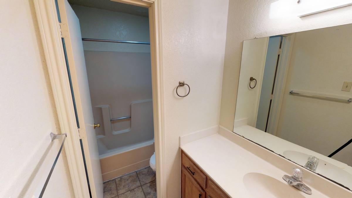 Apartment for rent at 706 W Sycamore St, Denton, TX 76201