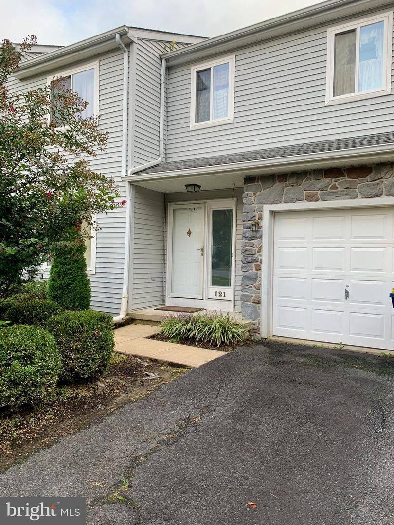 Townhouse for rent at 121 Register Dr, Newark, DE 19711