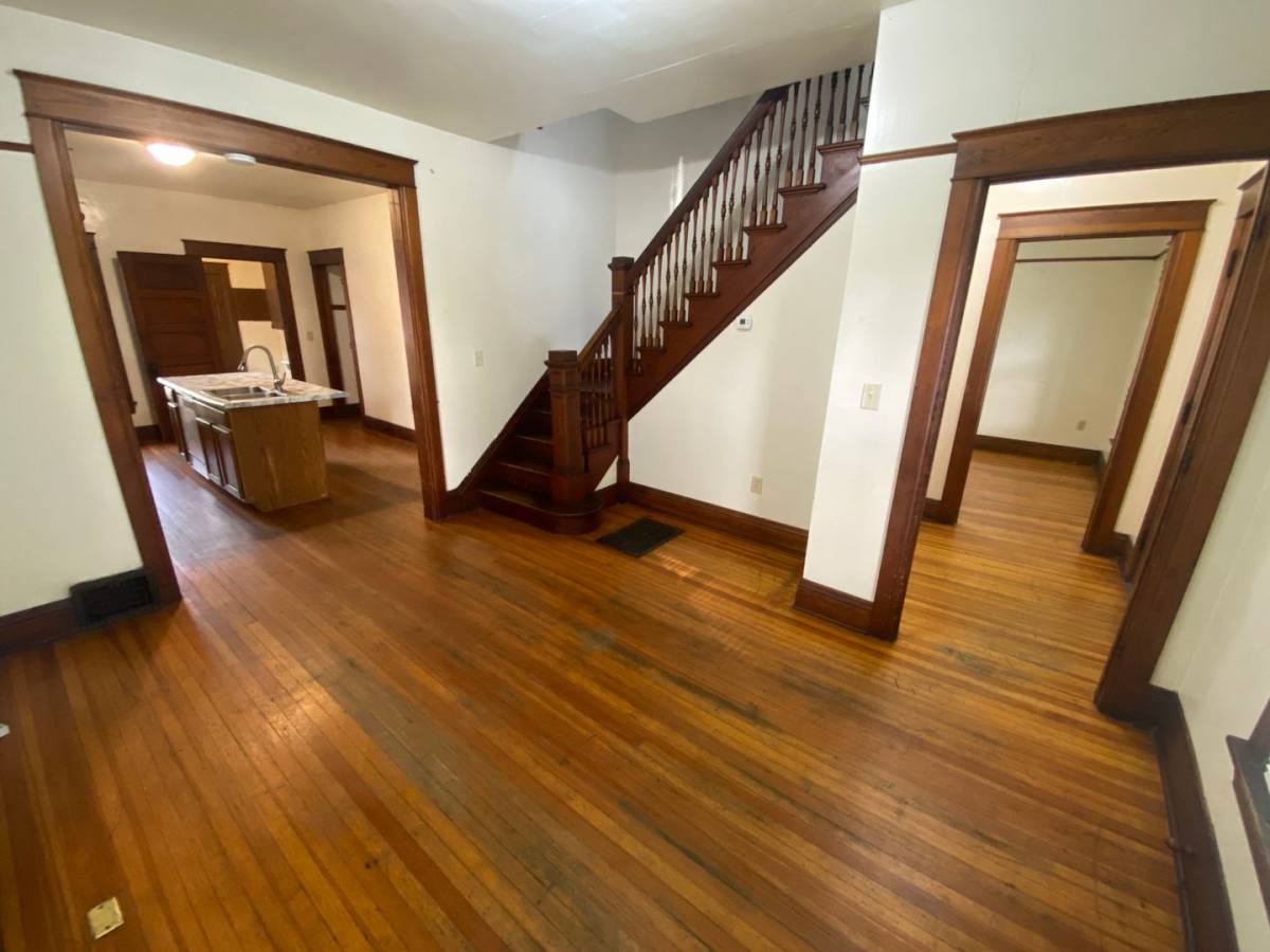 House for rent at 920 E St, Lincoln, NE 68508