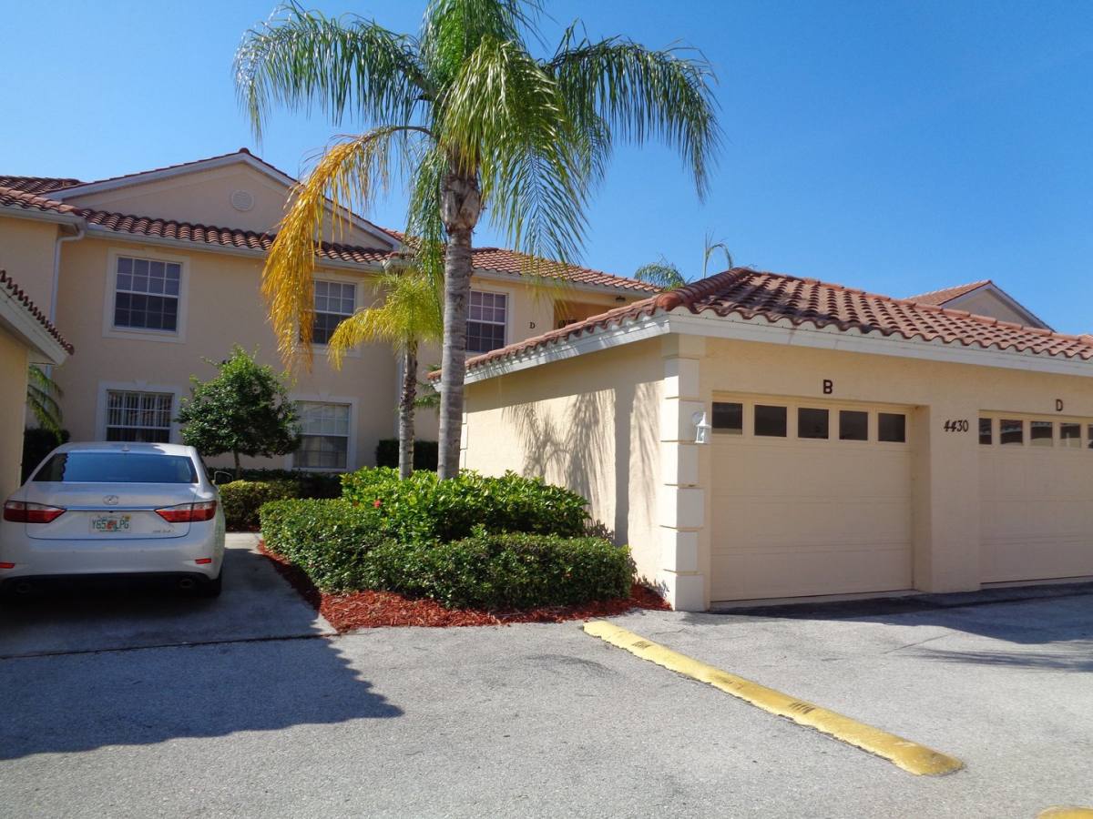 Condo for rent at 4430B Corso Venetia, Venice, FL 34292