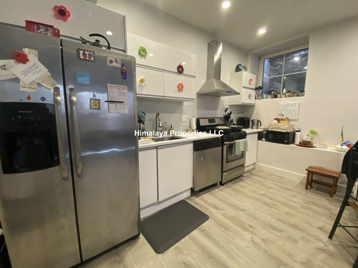 Apartment for rent at 407 Dudley St #1, Roxbury, MA 02119