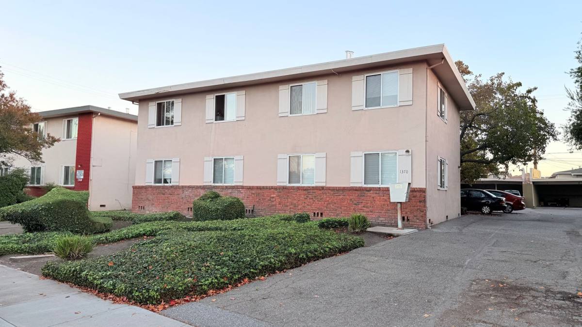 Apartment for rent at 1370 Warburton Ave, Santa Clara, CA 95050