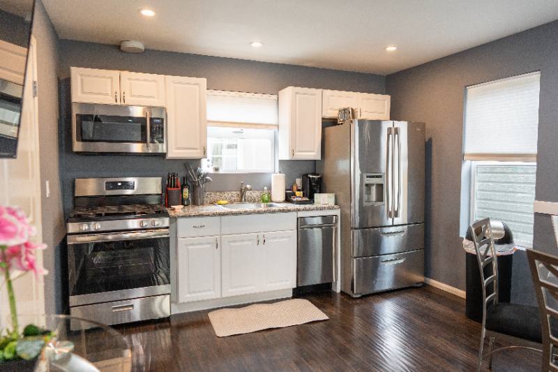 Townhouse for rent at 5151 Riverton Ave, North Hollywood, CA 91601