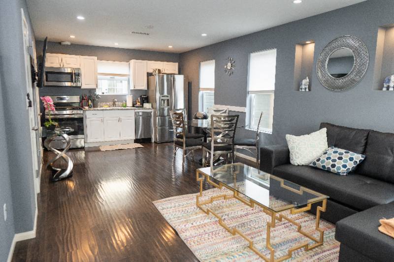 Townhouse for rent at 5151 Riverton Ave, North Hollywood, CA 91601