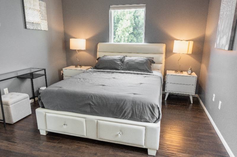 Townhouse for rent at 5151 Riverton Ave, North Hollywood, CA 91601