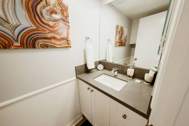 Townhouse for rent at 11153 Morrison St #REAR, North Hollywood, CA 91601