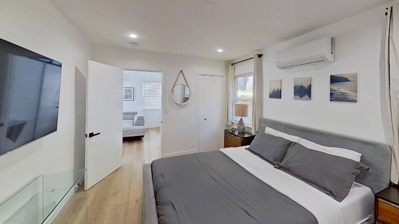 House for rent at 10863 Kling St #4, North Hollywood, CA 91602