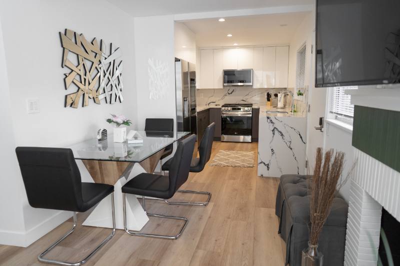 House for rent at 10863 Kling St #4, North Hollywood, CA 91602