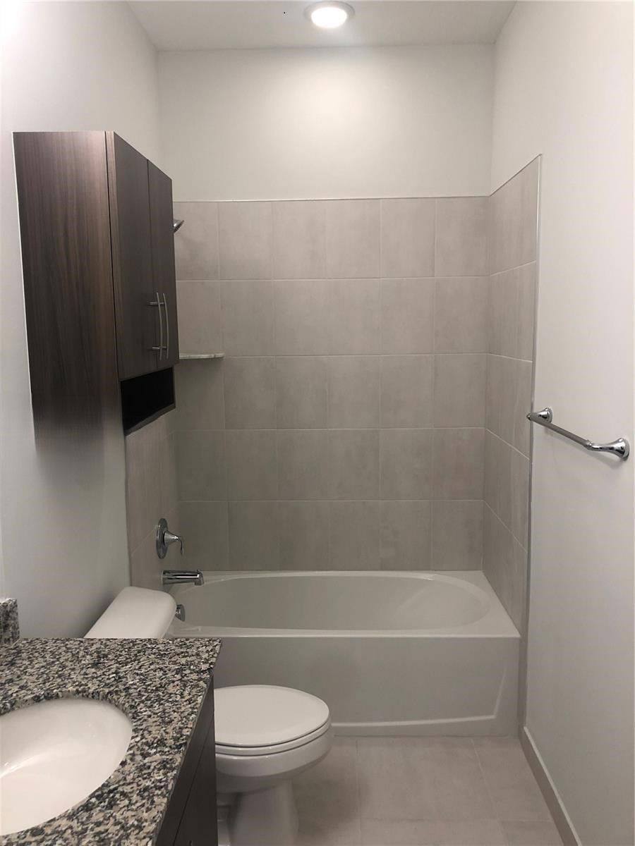Townhouse for rent at 20901 NW 1st Dr, Hollywood, FL 33029