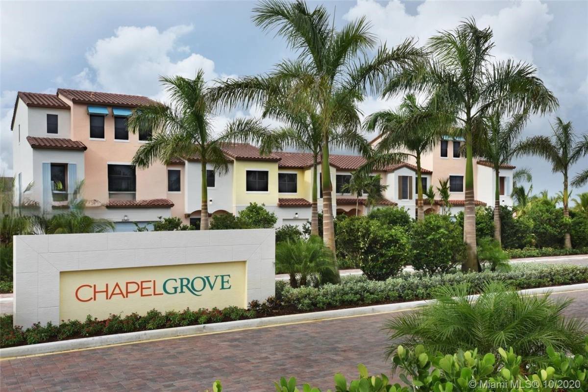 Townhouse for rent at 20901 NW 1st Dr, Hollywood, FL 33029