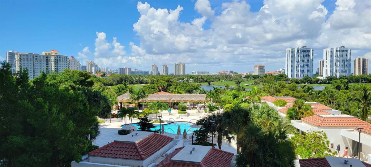 Apartment for rent at 20281 E Country Club Dr #503, Miami, FL 33180