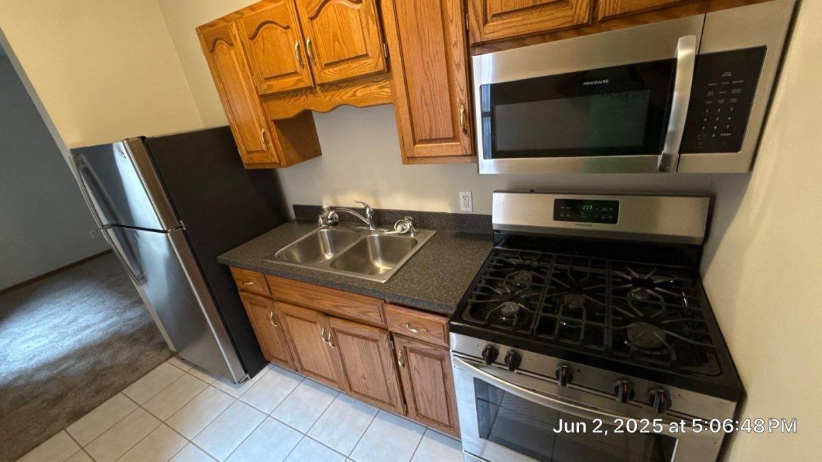 Apartment for rent at 512 Moen Ave 514 6, Joliet, IL 60436