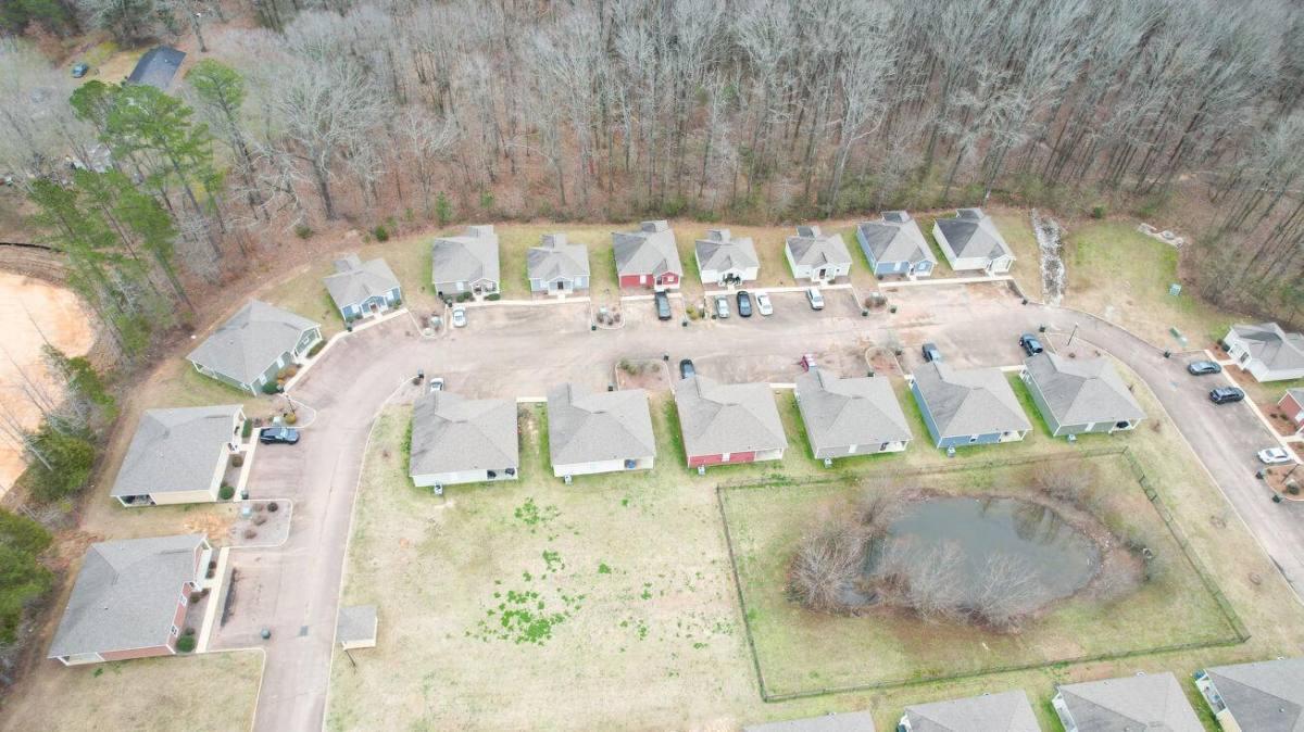 Apartment for rent at 363 Acadia Loop, Oxford, MS 38655
