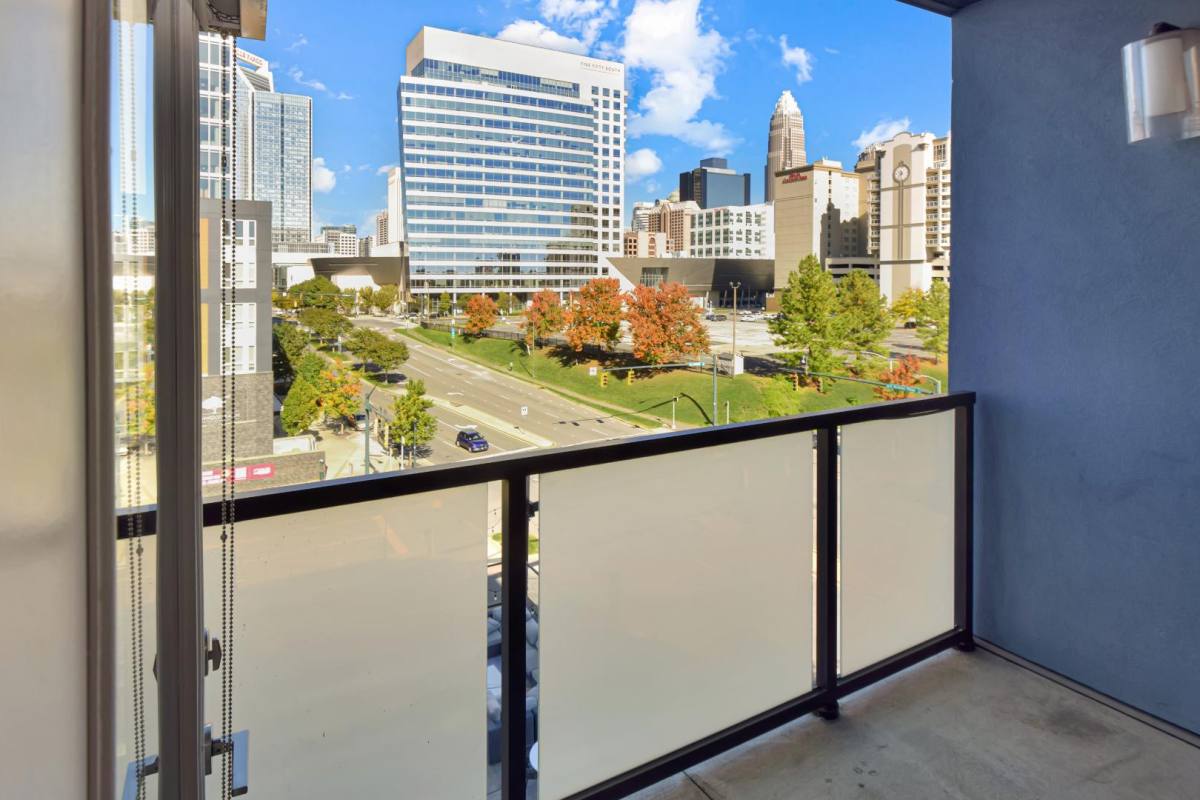 Apartment for rent at 650 E Brooklyn Village Ave #UPTOWN, Charlotte, NC 28202