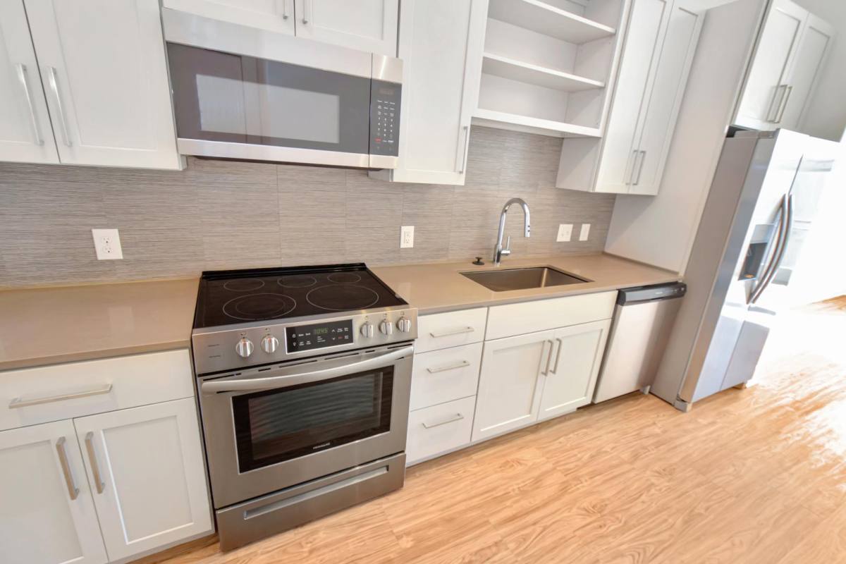 Apartment for rent at 650 E Brooklyn Village Ave 101 S Tryon St, Charlotte, NC 28202