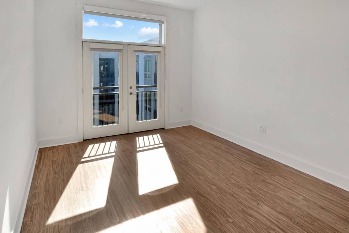 Apartment for rent at 650 E Brooklyn Village Ave 101 S Tryon St, Charlotte, NC 28202