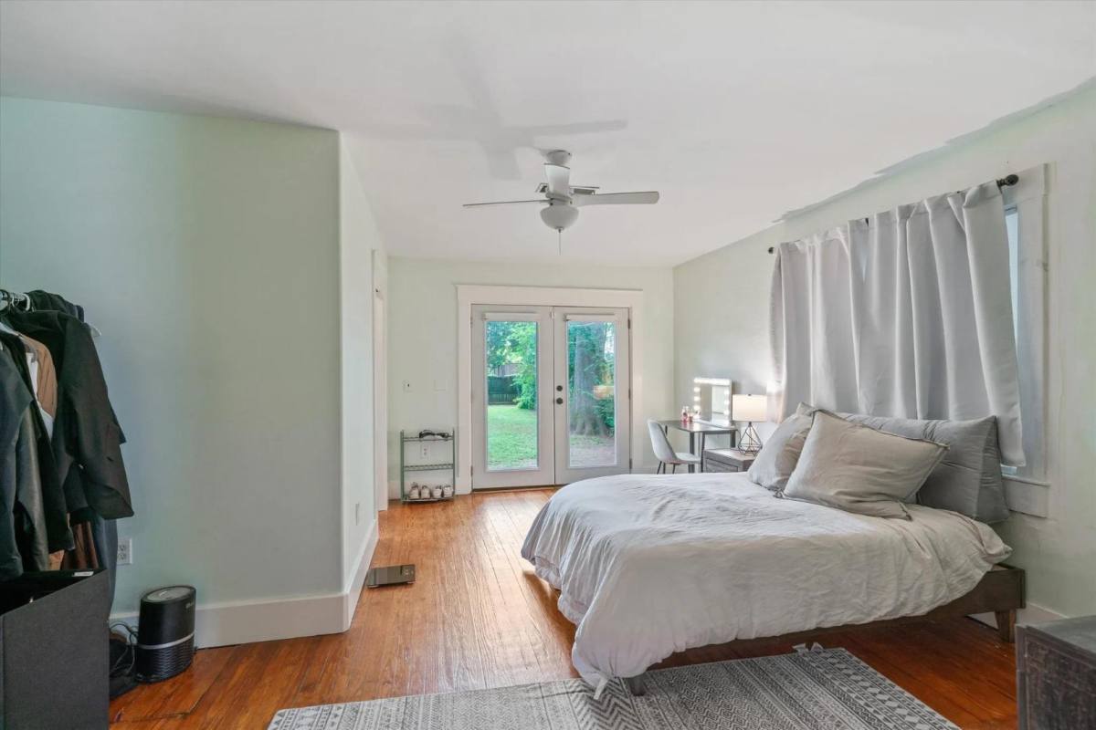 Apartment for rent at 2030 Young Ave E, Memphis, TN 38104