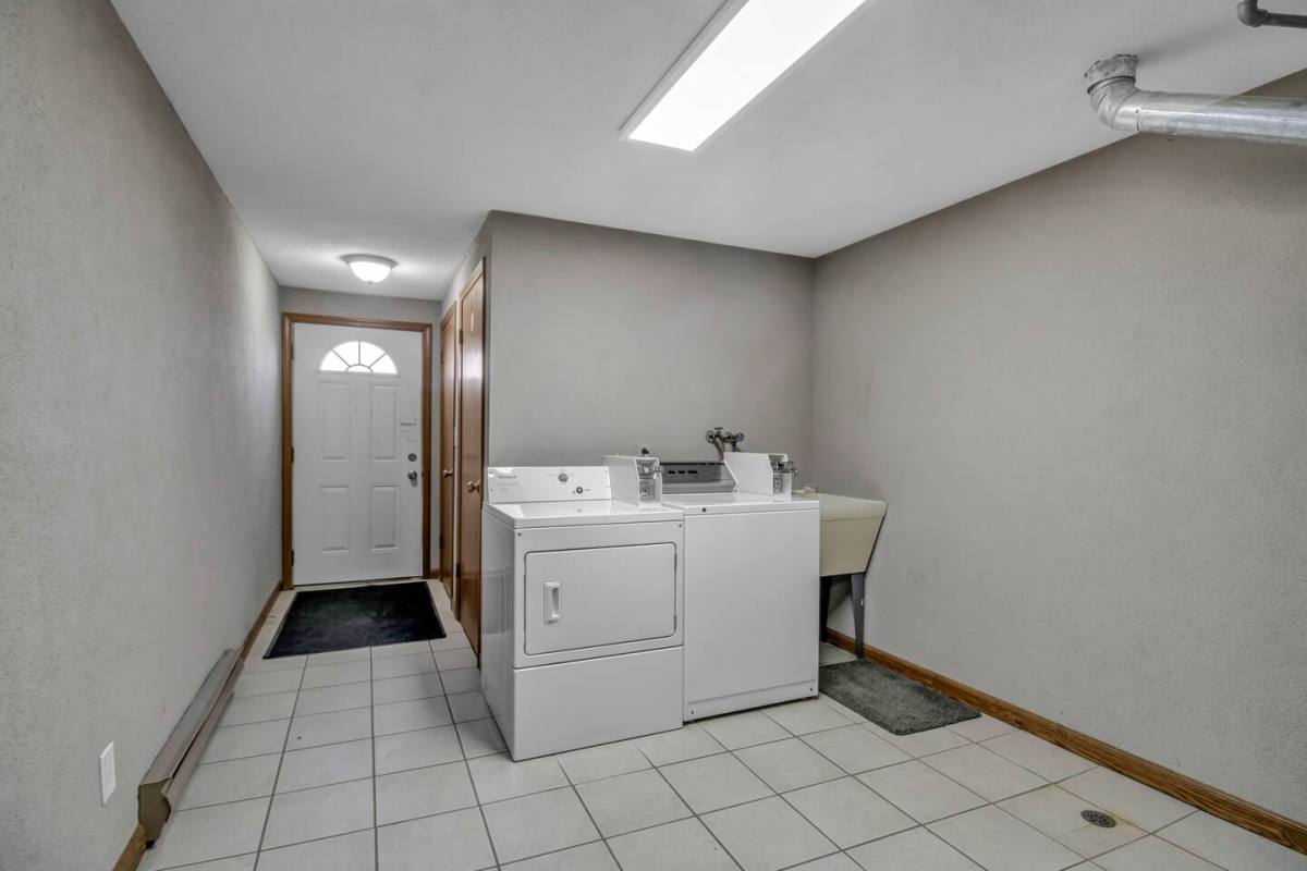 Apartment for rent at 2719 Oppenheim Court #2, North Tonawanda, NY 14120