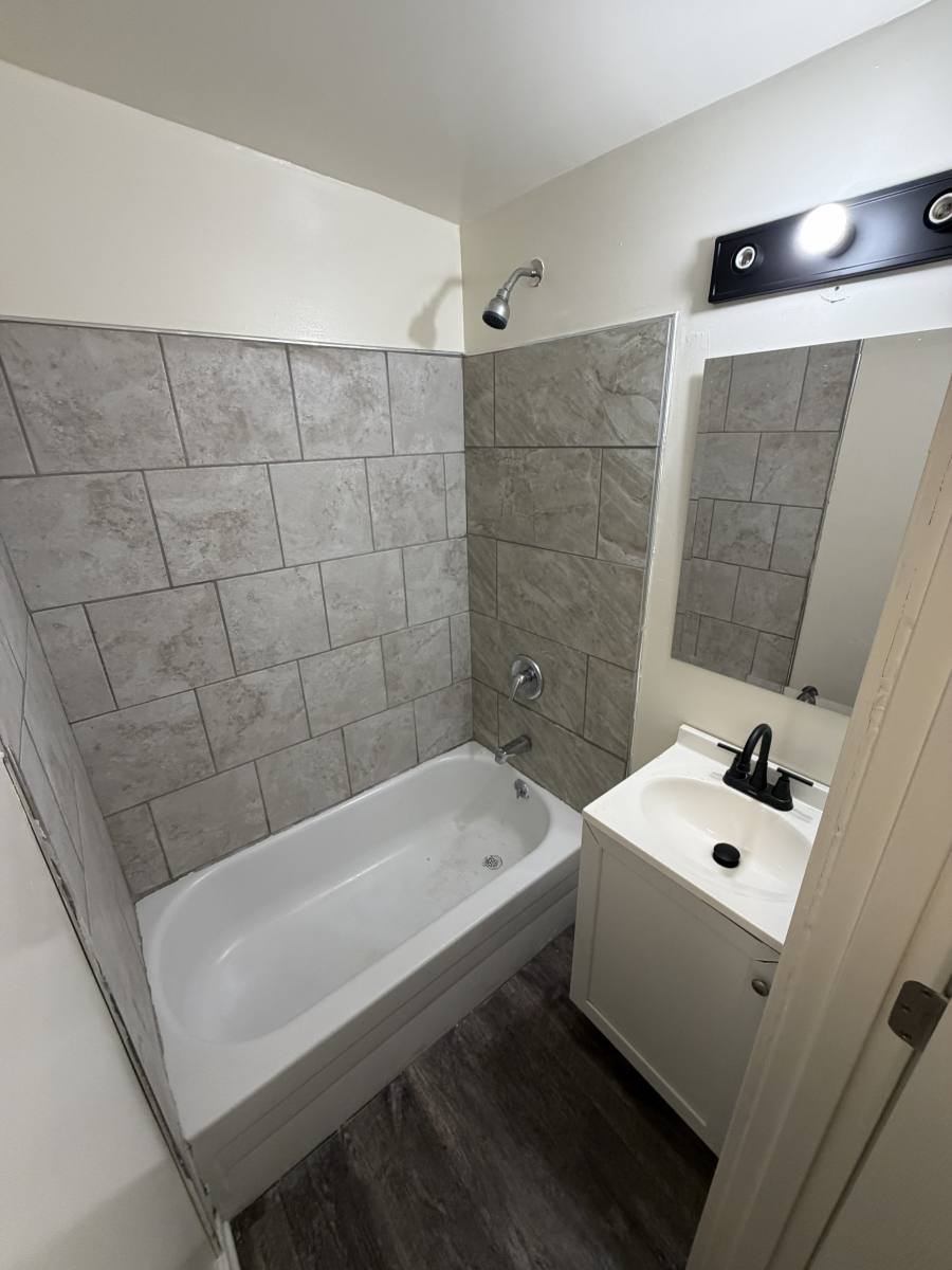 Apartment for rent at 4569 N Edgewood Ave #B, Cincinnati, OH 45232