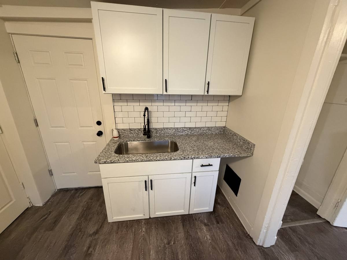 Apartment for rent at 4569 N Edgewood Ave #B, Cincinnati, OH 45232