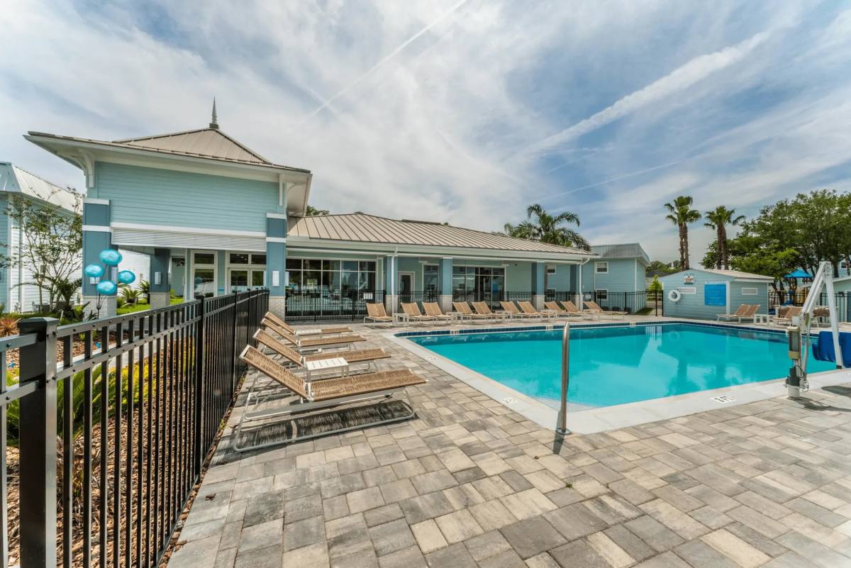 Townhouse for rent at Surf, 2130 Mayport Rd, Atlantic Beach, FL 32233