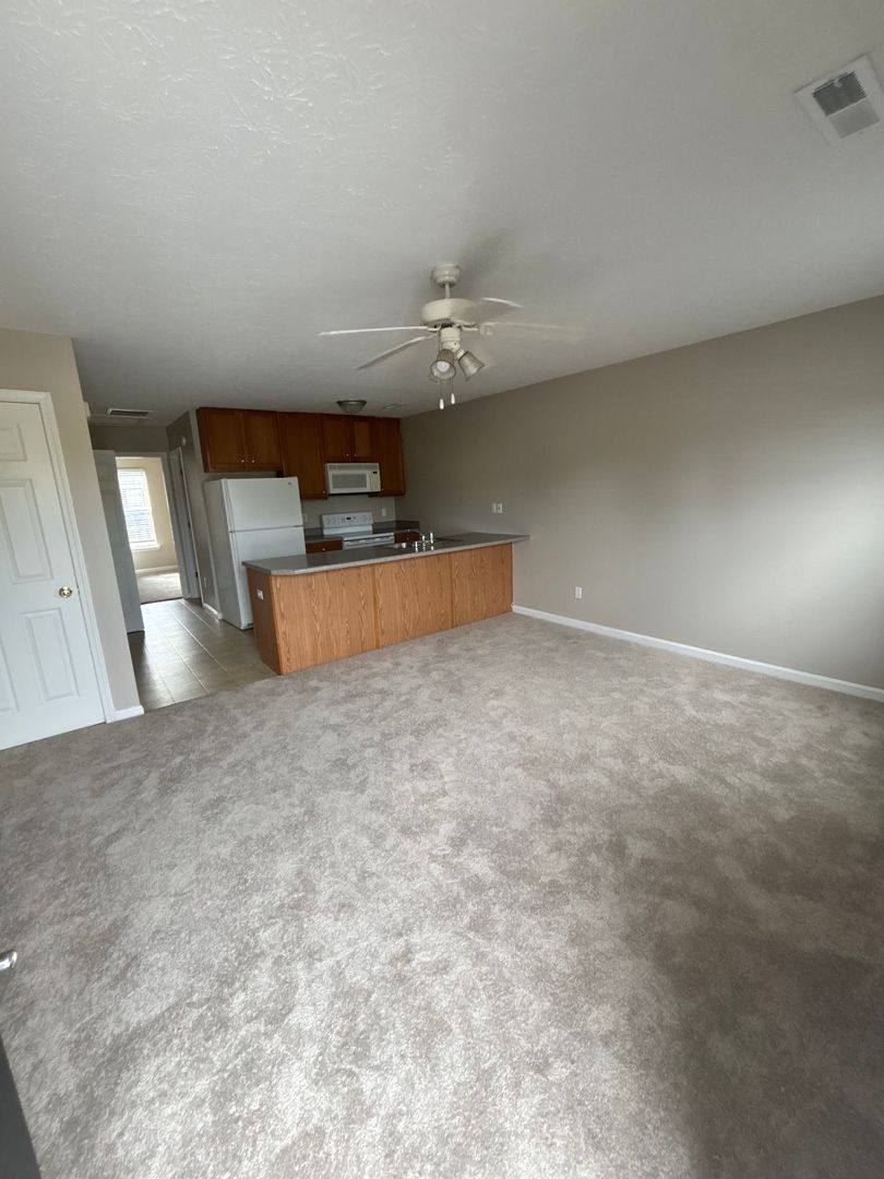 Apartment for rent at 134 Raleigh Dr, Elizabethtown, KY 42701
