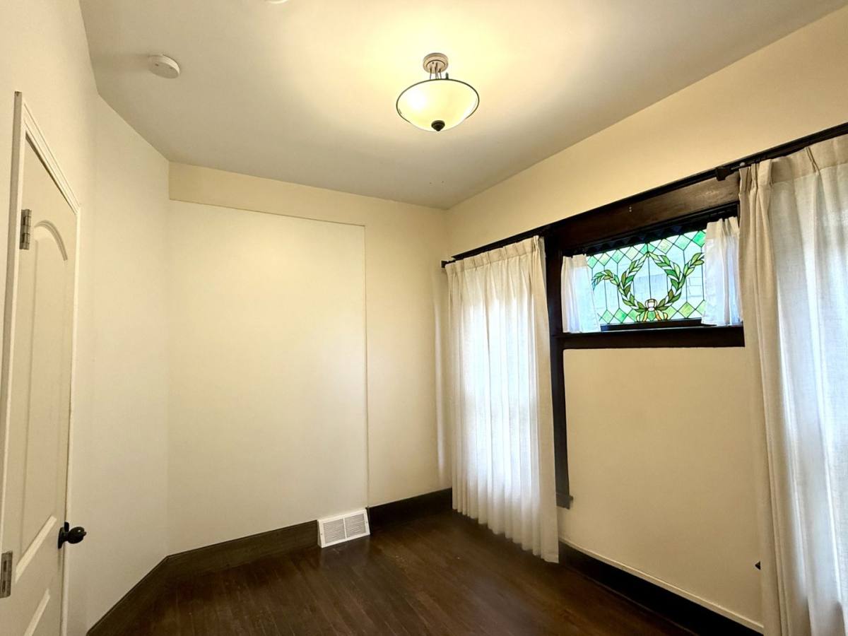 Apartment for rent at 216 Lafayette Ave NE, Grand Rapids, MI 49503