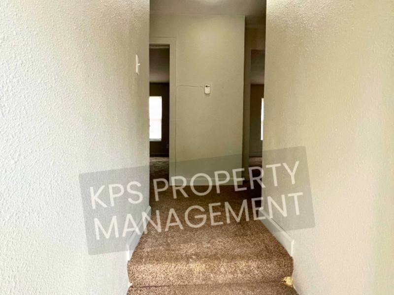 Apartment for rent at 665 S Kansas St #3, Wichita, KS 67211