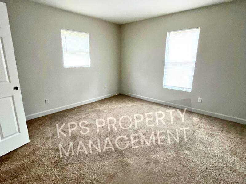 Apartment for rent at 665 S Kansas St #3, Wichita, KS 67211