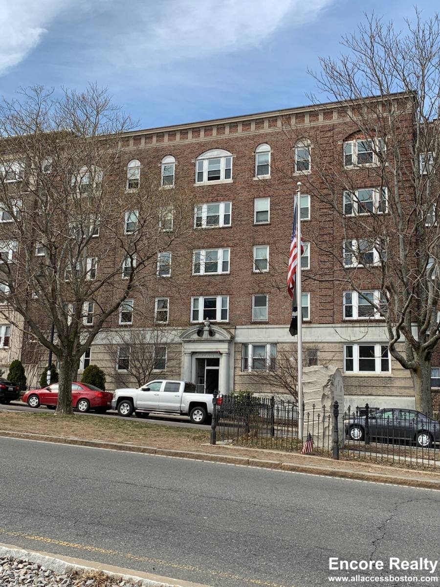 Apartment for rent at 1615 Commonwealth Ave #36, Brighton, MA 02135