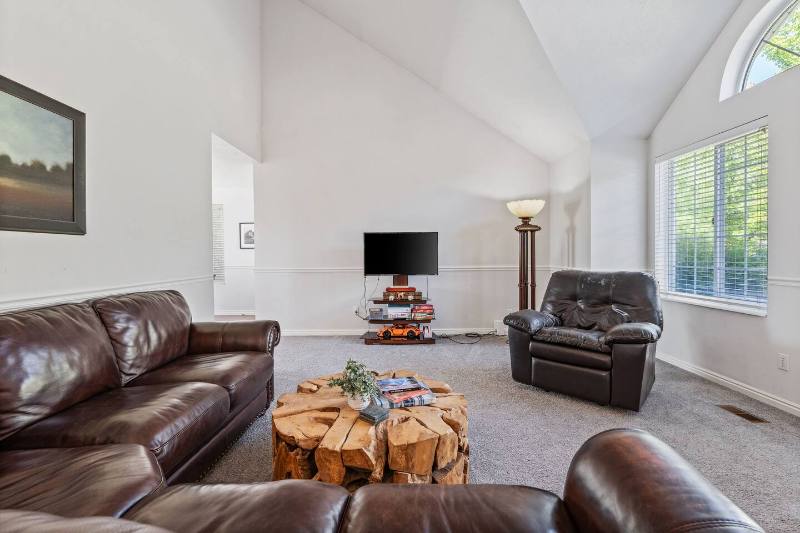 Townhouse for rent at 6282 S Heughs Canyon Way, Salt Lake City, UT 84121
