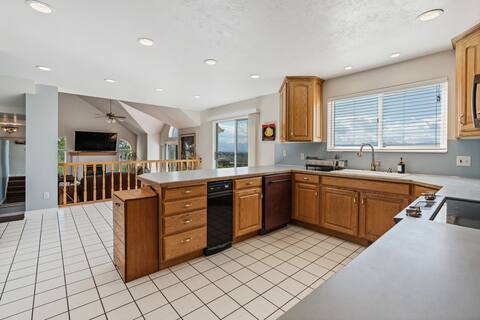 Townhouse for rent at 6282 S Heughs Canyon Way, Salt Lake City, UT 84121